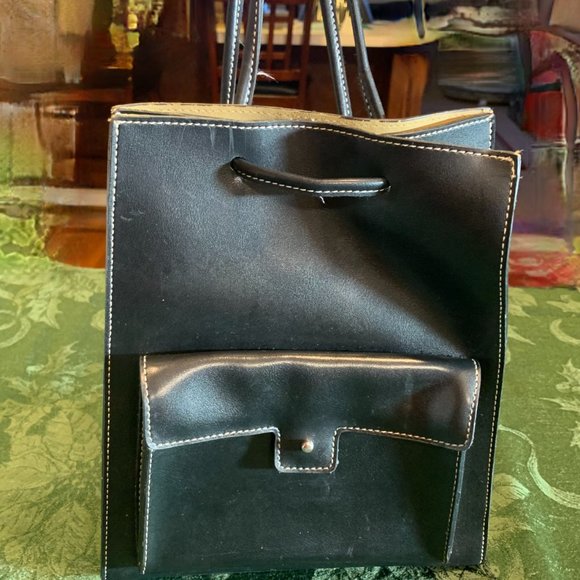 Mondani New York Black Simulated Leather Backpack...NWOT - Picture 2 of 12